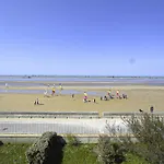 Panoramic Mulberry Plendid Sea Front Apartment Asnelles