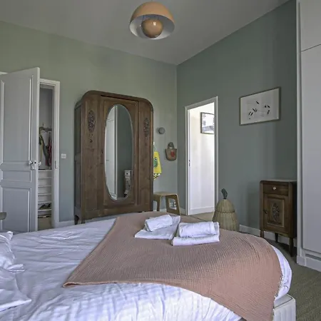 Panoramic Mulberry Plendid Family Apartment