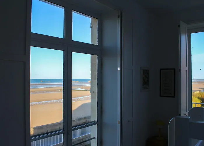 Panoramic Mulberry Plendid Sea Front Apartamento Asnelles